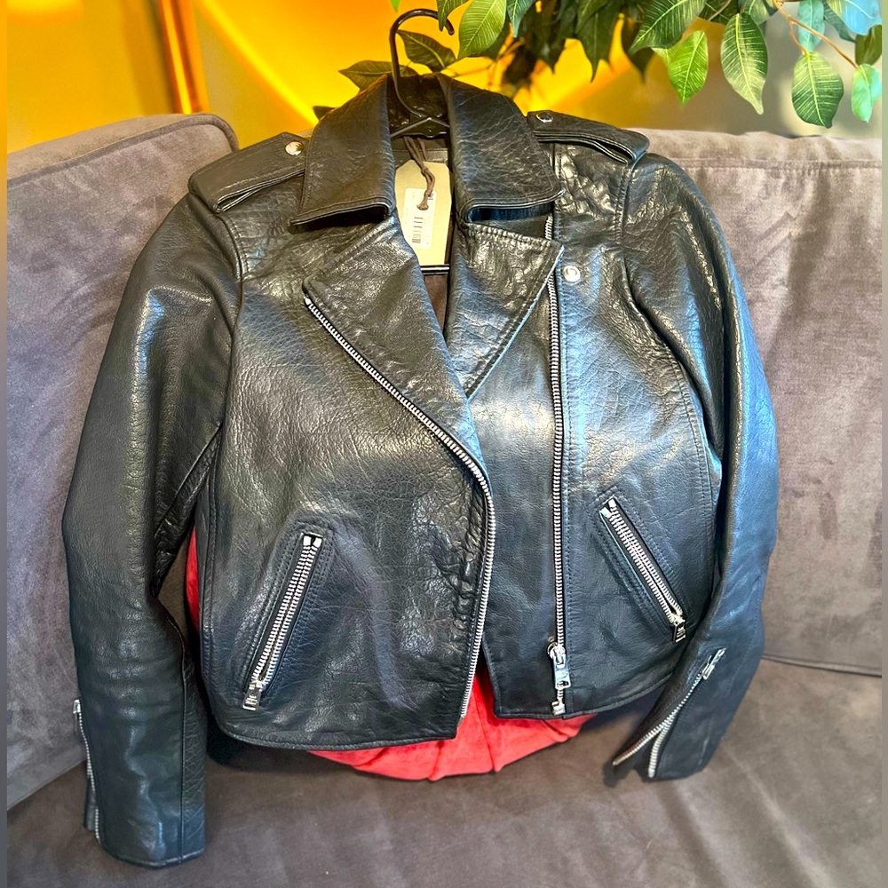 ALLSAINTS Buffalo Skin Leather Hadi Biker Jacket NWT
SIZE: 0